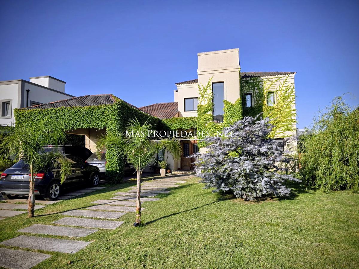 Casa en venta en Canning Barrio El Rebenque
