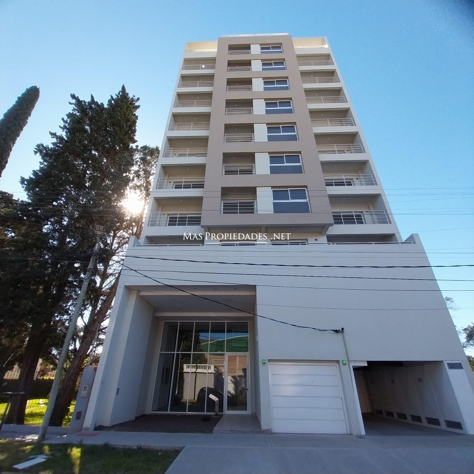 Departamento en Venta 3 ambientes con cochera en Canning