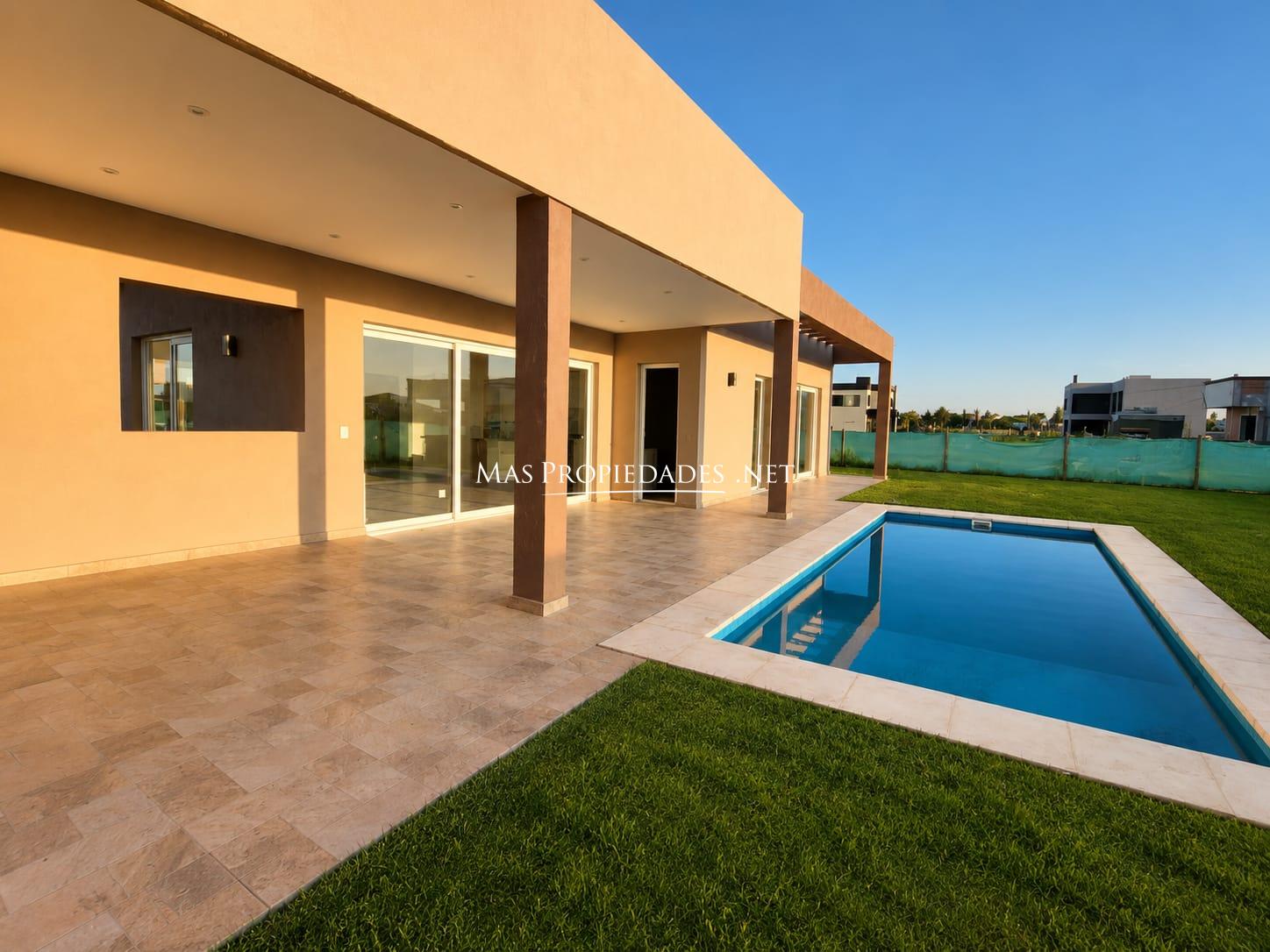 Casa en Venta 3 dormitorios en San Simon