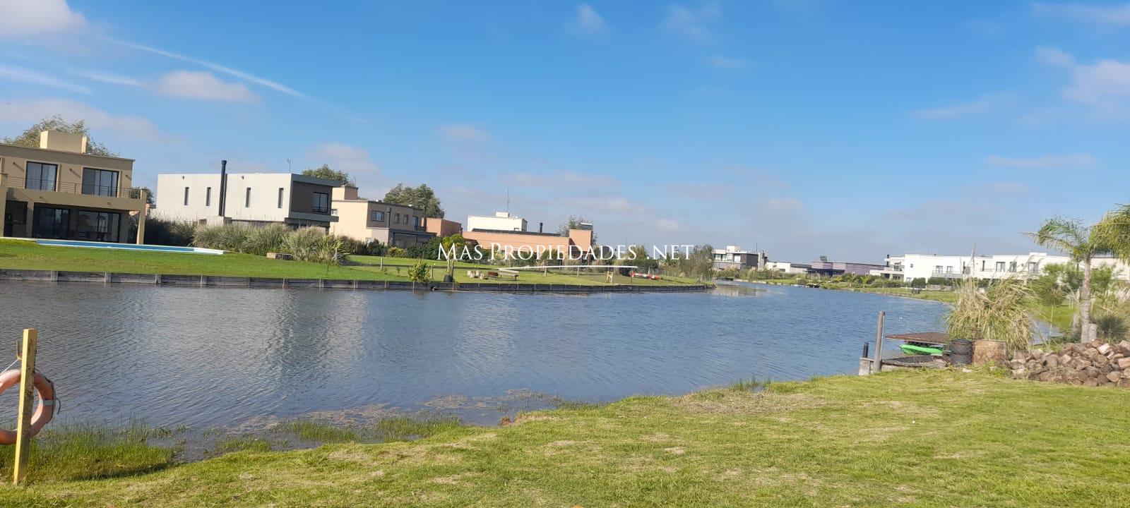 Lote en venta en Canning Barrio San Lucas